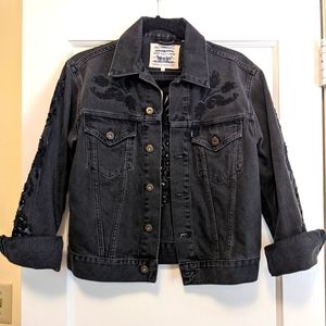 Levi's denim jacket black
